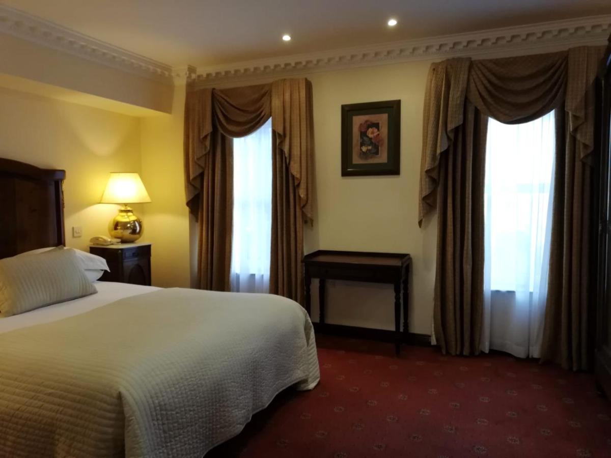 ホテル Foley'S Townhouse キラーニー エクステリア 写真